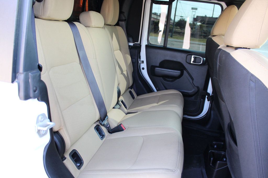 2023 Jeep Gladiator Willys 4x4 - 23069394 - 14