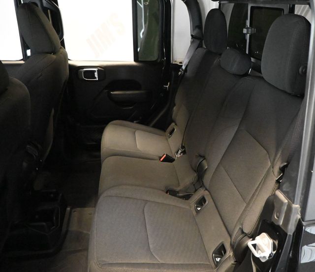 2023 Jeep Gladiator Willys Sport S 4x4  - 23083096 - 22