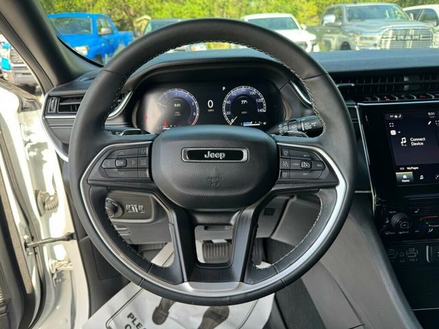 2023 Jeep Grand Cherokee Altitude's photo