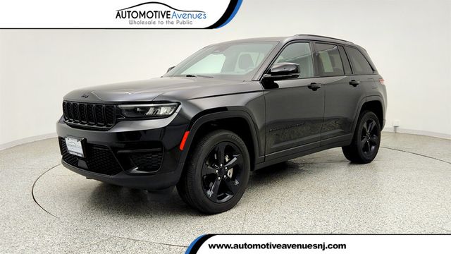 2023 Jeep Grand Cherokee Altitude 4x4 w/ Power Sunroof - 23029268 - 0