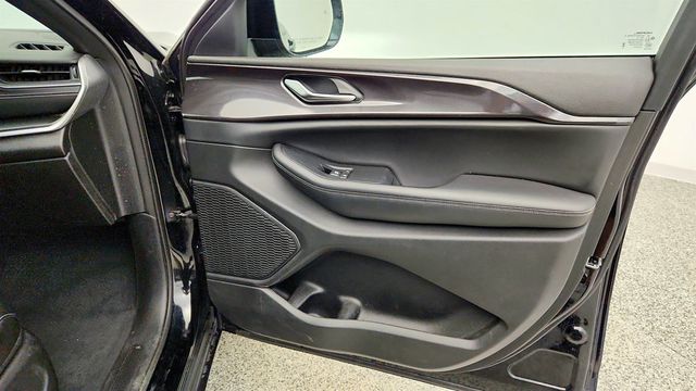 2023 Jeep Grand Cherokee Altitude 4x4 w/ Power Sunroof - 23029268 - 24