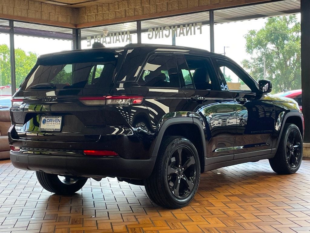 2023 Jeep Grand Cherokee Altitude X 4x4 - 23064335 - 9