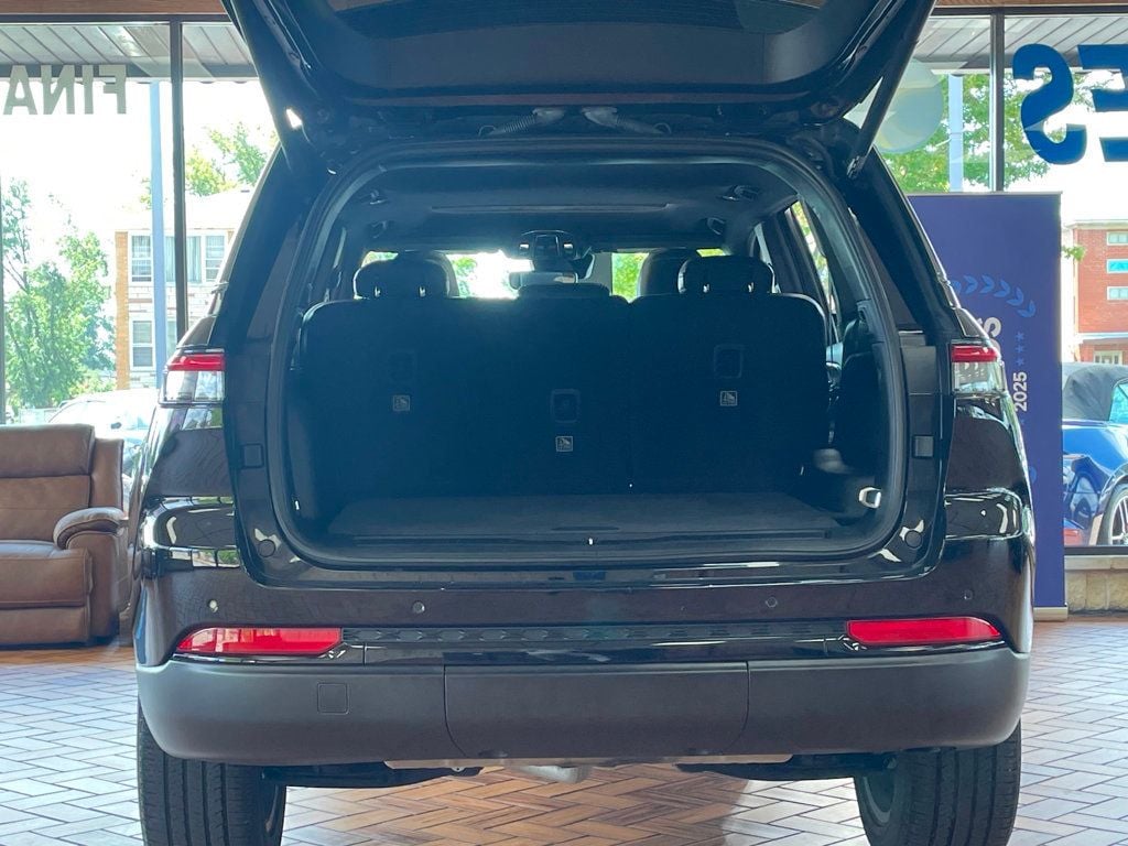 2023 Jeep Grand Cherokee Altitude X 4x4 - 23064335 - 10