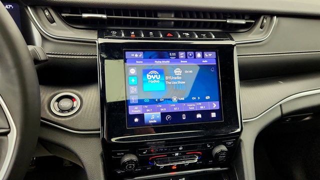 2023 Jeep Grand Cherokee Altitude X 4x4 with 20'' Gloss Black Painted Aluminum Wheels - 22960987 - 15