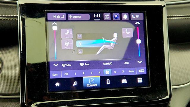 2023 Jeep Grand Cherokee Altitude X 4x4 with 20'' Gloss Black Painted Aluminum Wheels - 22960987 - 17