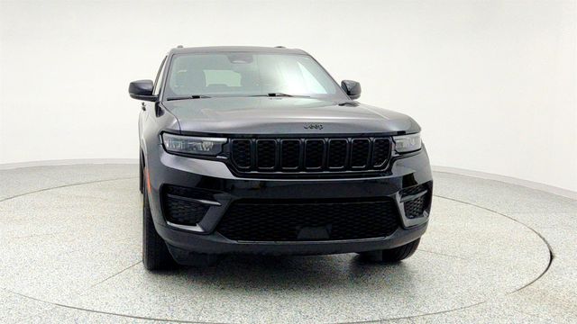 2023 Jeep Grand Cherokee Altitude X 4x4 with 20'' Gloss Black Painted Aluminum Wheels - 22960987 - 1