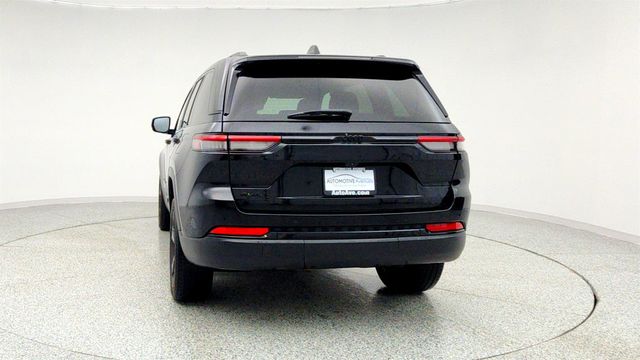 2023 Jeep Grand Cherokee Altitude X 4x4 with 20'' Gloss Black Painted Aluminum Wheels - 22960987 - 5