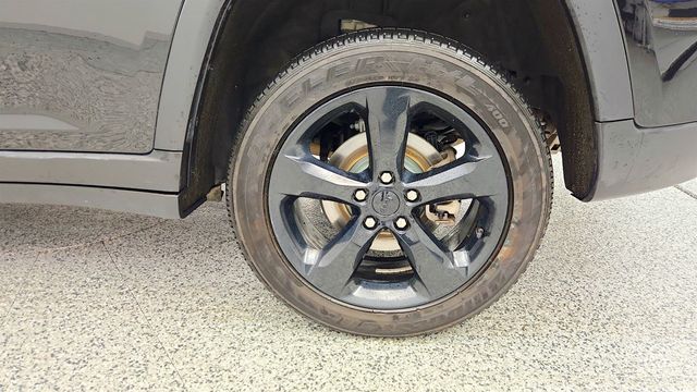 2023 Jeep Grand Cherokee Altitude X 4x4 with 20'' Gloss Black Painted Aluminum Wheels - 22960987 - 8