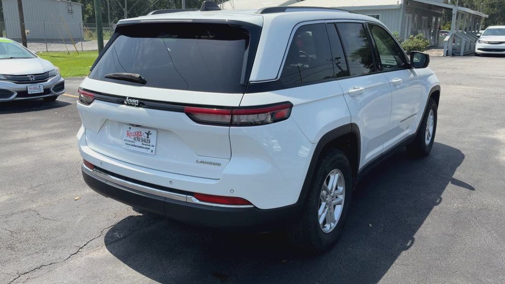 Jeep Grand Cherokee LAREDO photo 8