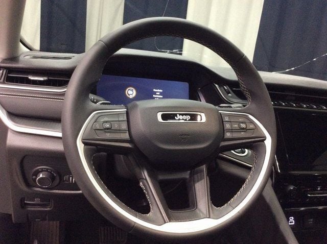 2023 Jeep Grand Cherokee Laredo - 22980603 - 10