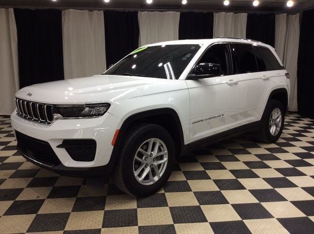 2023 Jeep Grand Cherokee Laredo - 22980603 - 2