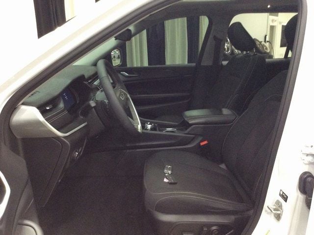 2023 Jeep Grand Cherokee Laredo - 22980603 - 8