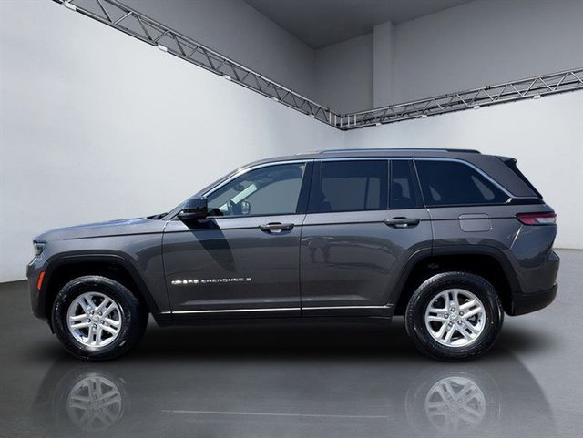 2023 Jeep Grand Cherokee Laredo 4WD - 23056995 - 1