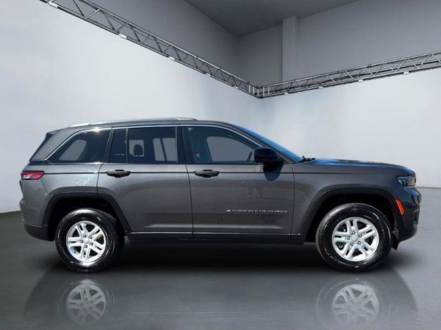 2023 Jeep Grand Cherokee Laredo 4WD - 23084858 - 2