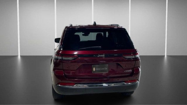 2023 Jeep Grand Cherokee Laredo 4x2 - 23035065 - 9