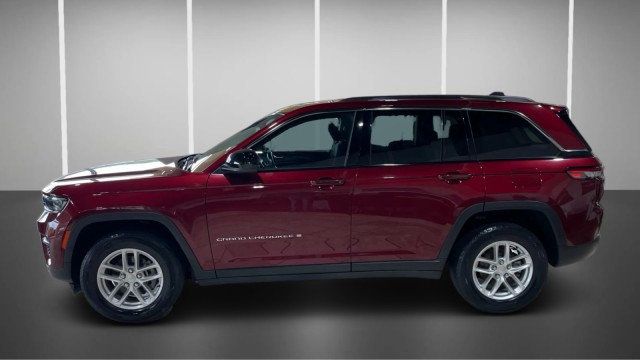 2023 Jeep Grand Cherokee Laredo 4x2 - 23035065 - 11
