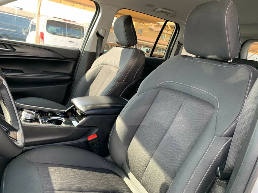 2023 Jeep Grand Cherokee Laredo 4x2 1-OWNER - 22994987 - 14