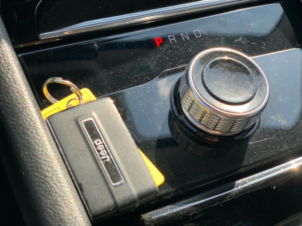 2023 Jeep Grand Cherokee Laredo 4x2 1-OWNER - 22994987 - 41