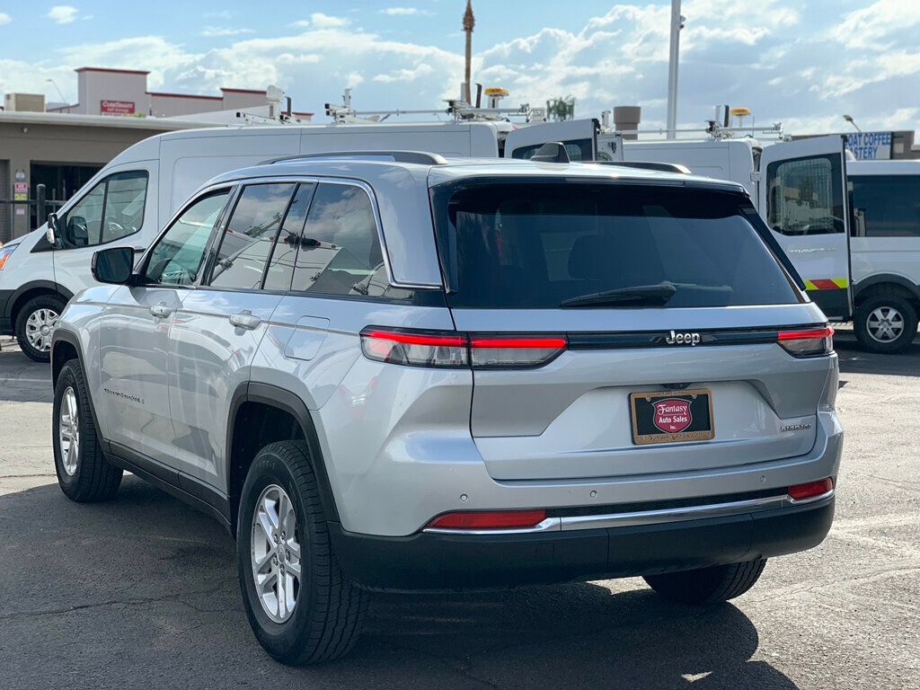 2023 Jeep Grand Cherokee Laredo 4x2 1-OWNER - 22994987 - 5