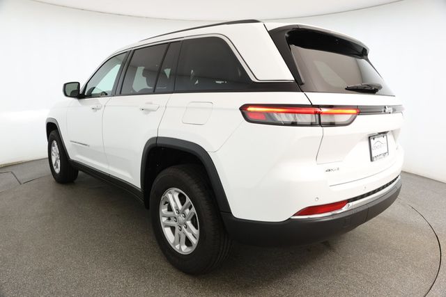 2023 Jeep Grand Cherokee Laredo 4x4 - 22929970 - 5