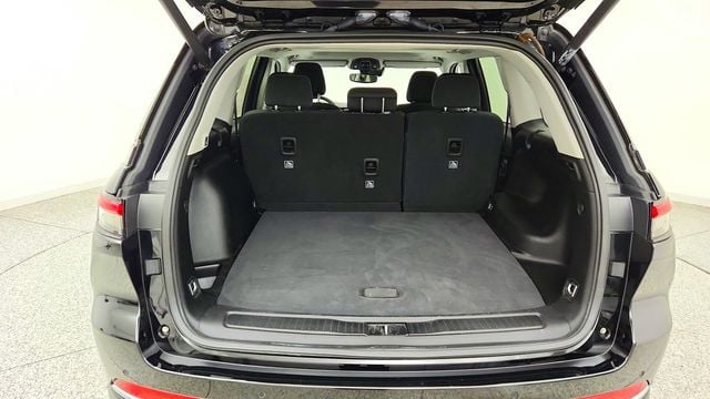 2023 Jeep Grand Cherokee Laredo 4x4 w/ Luxury Tech Group & Sunroof - 23086649 - 20