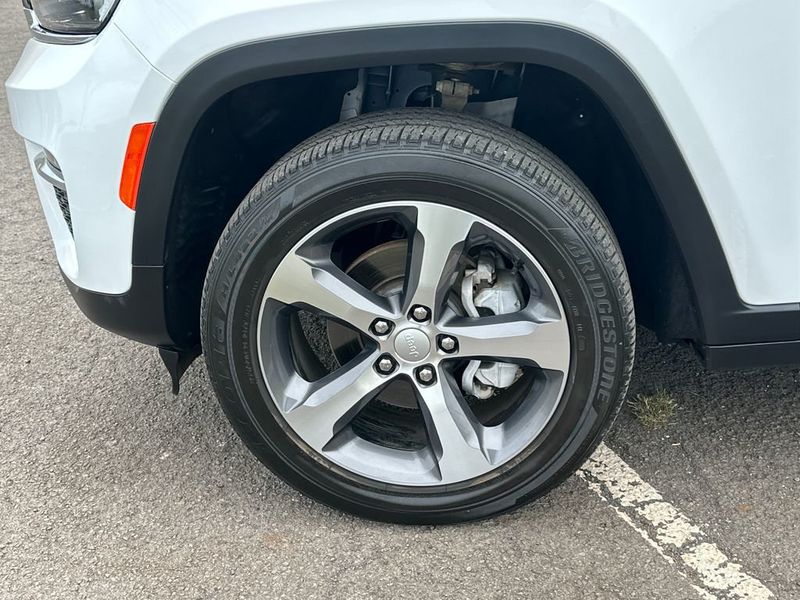 2023 Jeep Grand Cherokee Limited 4x2 - 22996681 - 11