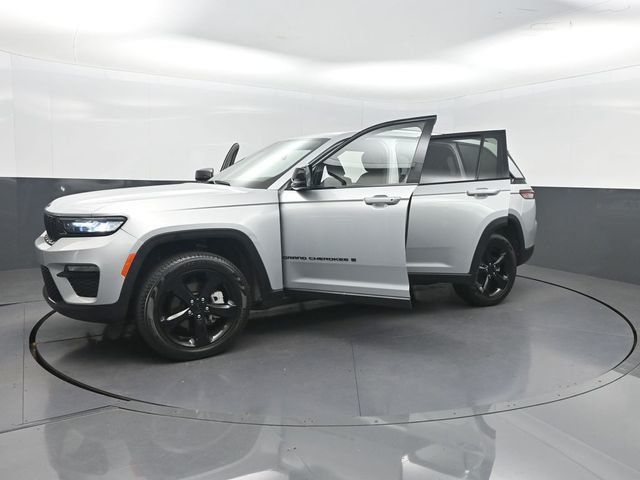 2023 Jeep Grand Cherokee Limited 4x4 - 23080079 - 34