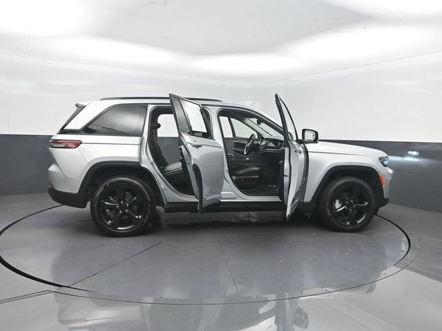 2023 Jeep Grand Cherokee Limited 4x4 - 23080079 - 35