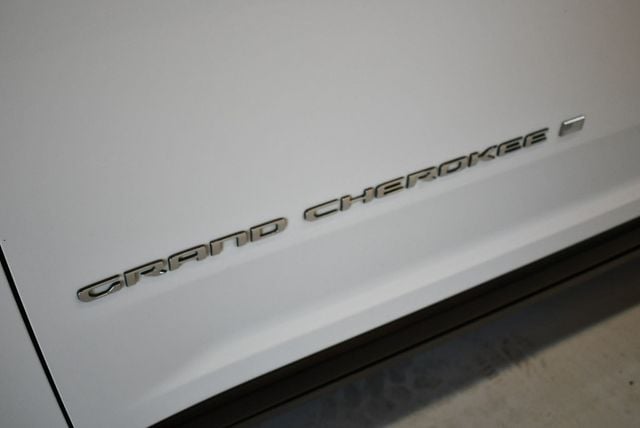 2023 Jeep Grand Cherokee Limited 4x4 - 22497367 - 17