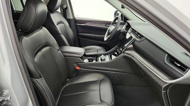 2023 Jeep Grand Cherokee Limited 4x4 with Luxury Tech Group II & Black Appearance Package - 22948170 - 23