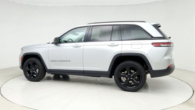2023 Jeep Grand Cherokee Limited 4x4 with Luxury Tech Group II & Black Appearance Package - 22948170 - 6