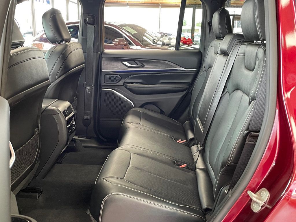 2023 Jeep Grand Cherokee Overland 4x4 - 23067197 - 18