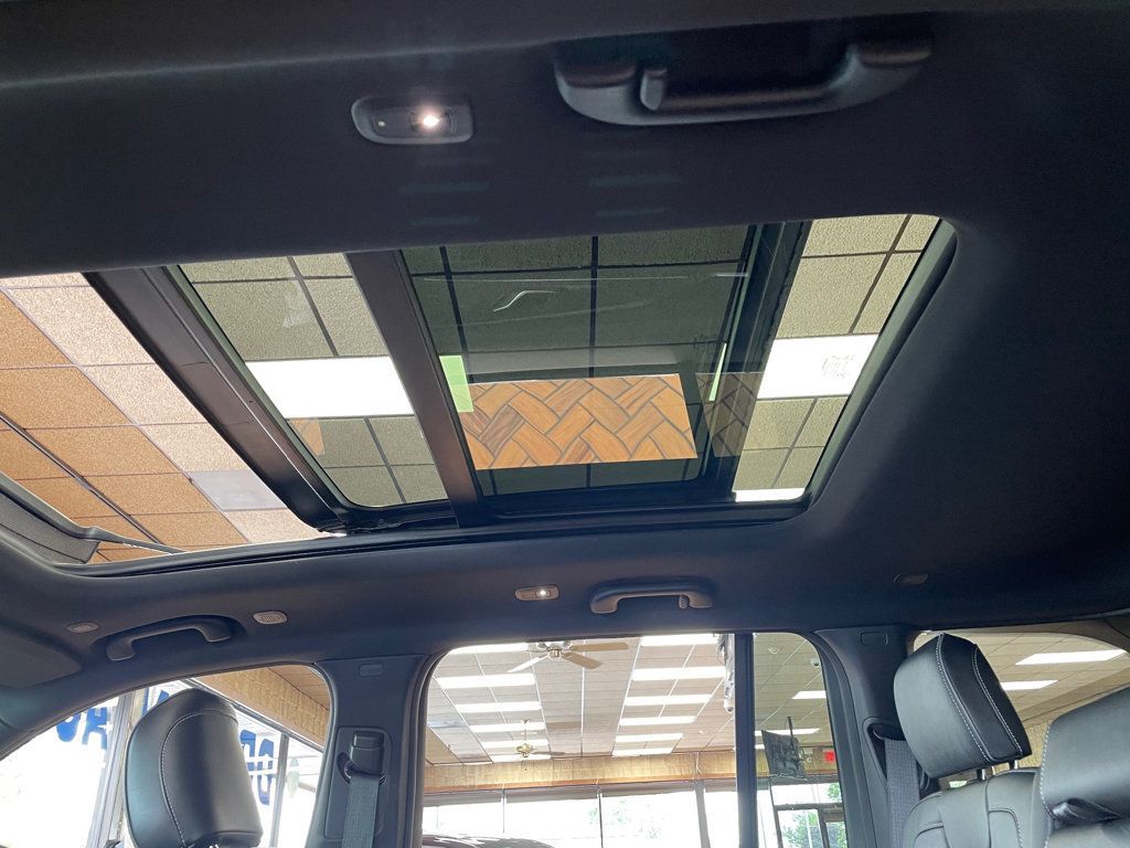 2023 Jeep Grand Cherokee Overland 4x4 - 23067197 - 19