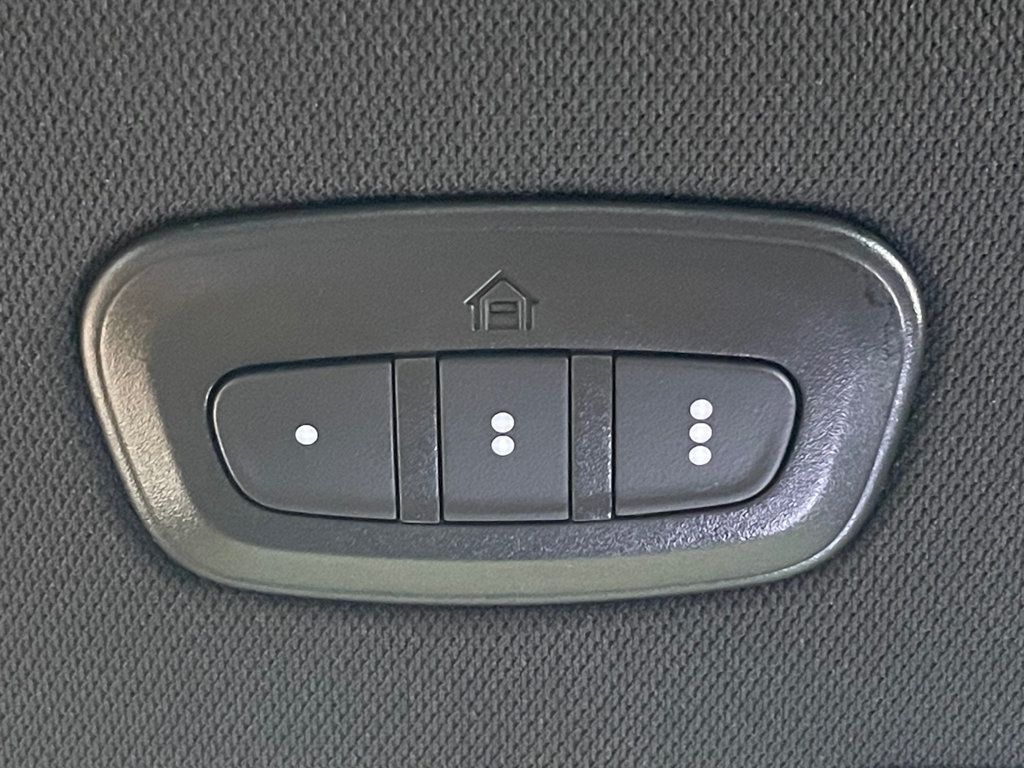2023 Jeep Grand Cherokee Overland 4x4 - 23067197 - 41