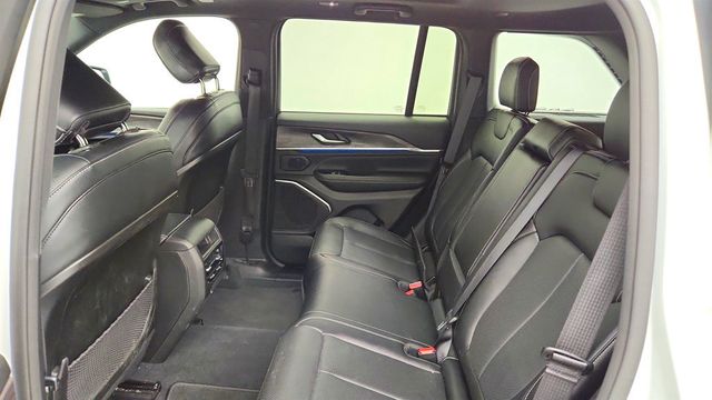 2023 Jeep Grand Cherokee Overland 4x4 - 23033800 - 20