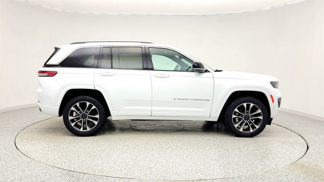 2023 Jeep Grand Cherokee Overland 4x4 with Adv. ProTech Group III & Luxury Tech Group IV - 22967871 - 3