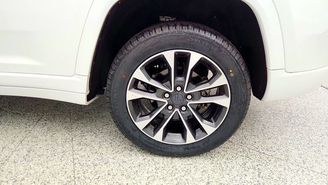 2023 Jeep Grand Cherokee Overland 4x4 with Adv. ProTech Group III & Luxury Tech Group IV - 22967871 - 8