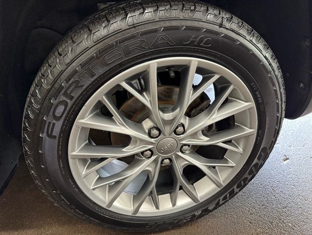 2023 Jeep Grand Cherokee Summit 4WD - 23064446 - 11