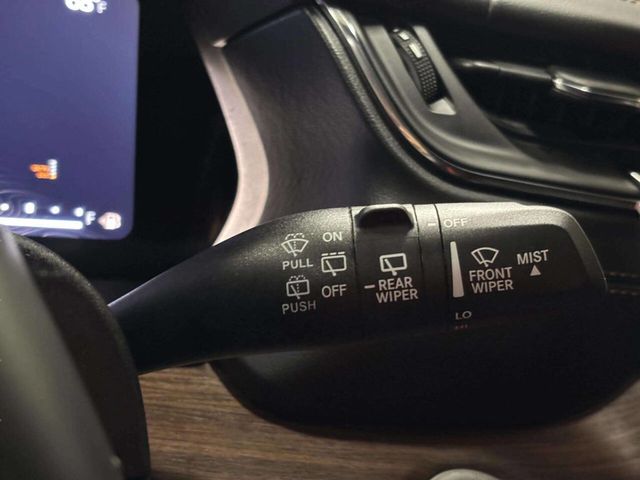2023 Jeep Grand Cherokee Summit 4x4 4dr SUV - 23042993 - 36