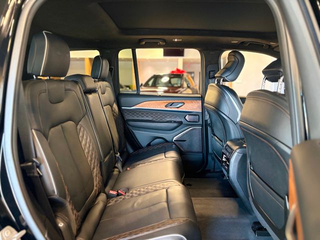 2023 Jeep Grand Cherokee Summit Reserve 4x4 - 23060165 - 14