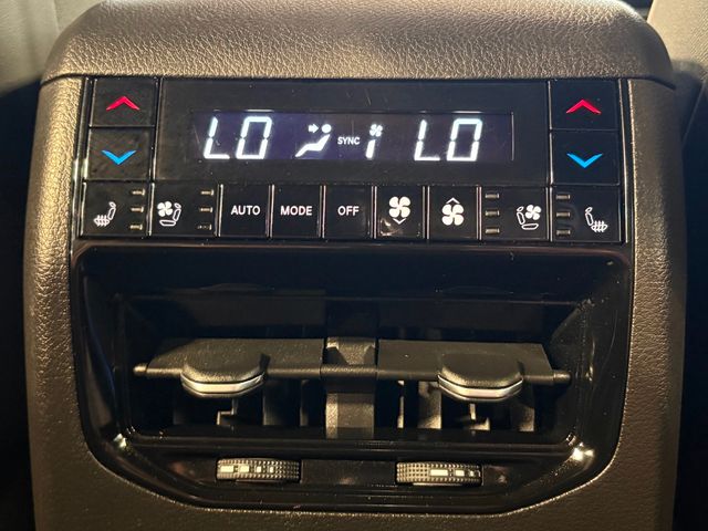 2023 Jeep Grand Cherokee Summit Reserve 4x4 - 23060165 - 45