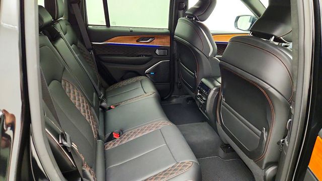 2023 Jeep Grand Cherokee Summit Reserve 4x4 - 23100398 - 23