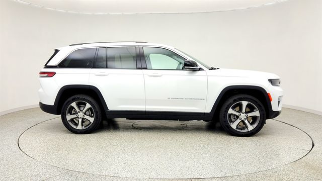 2023 Jeep Grand Cherokee 4xe 4x4 w/ 20'' Wheels - 23039976 - 3