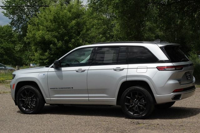 2023 Jeep Grand Cherokee 4xe ONE OWNER 4XE 30TH ANNIVERSARY 4X4 NAVIGATION, MOONROOF, LEATHER - 23042686 - 16