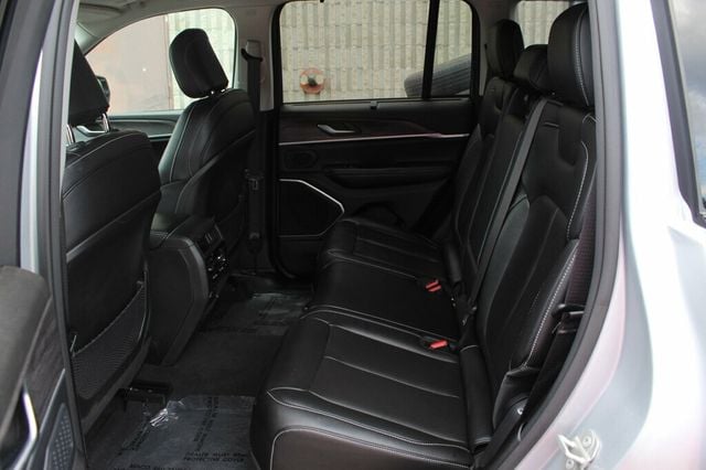 2023 Jeep Grand Cherokee 4xe ONE OWNER 4XE 30TH ANNIVERSARY 4X4 NAVIGATION, MOONROOF, LEATHER - 23042686 - 24