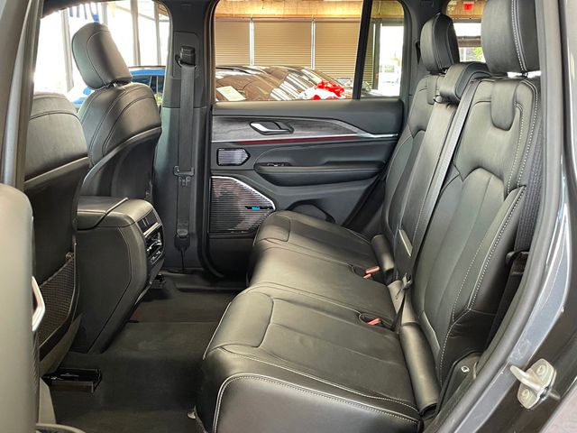 2023 Jeep Grand Cherokee 4xe Overland 4x4 - 23021755 - 17