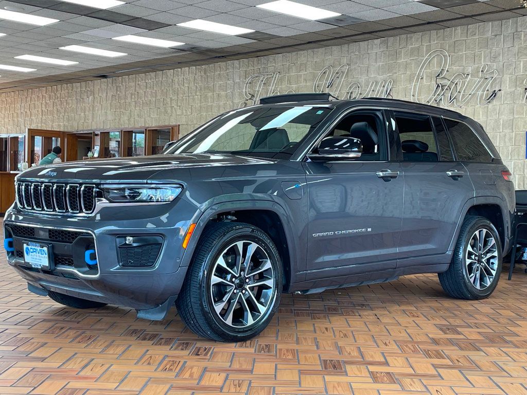 2023 Jeep Grand Cherokee 4xe Overland 4x4 - 23021755 - 3
