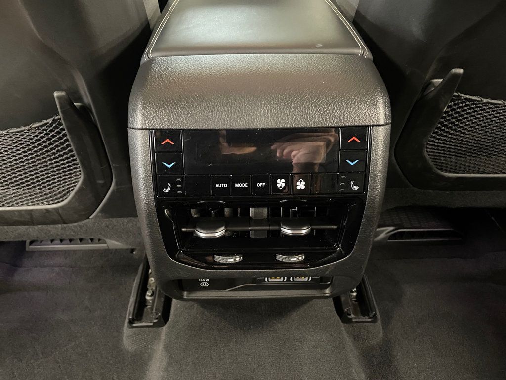 2023 Jeep Grand Cherokee 4xe Overland 4x4 - 23065120 - 21