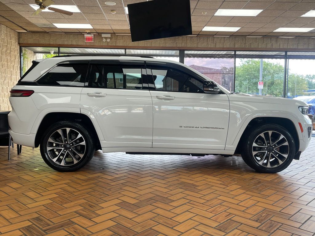 2023 Jeep Grand Cherokee 4xe Overland 4x4 - 23068869 - 10