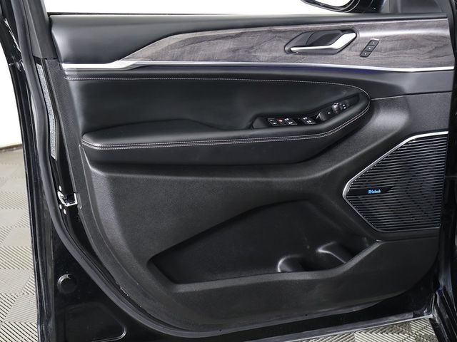 2023 Jeep Grand Cherokee 4xe Overland 4x4 - 22921772 - 25